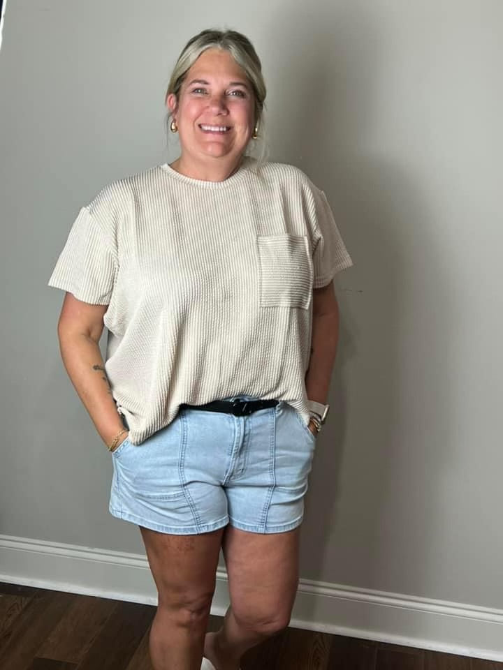 Oversize ribbed neutral top