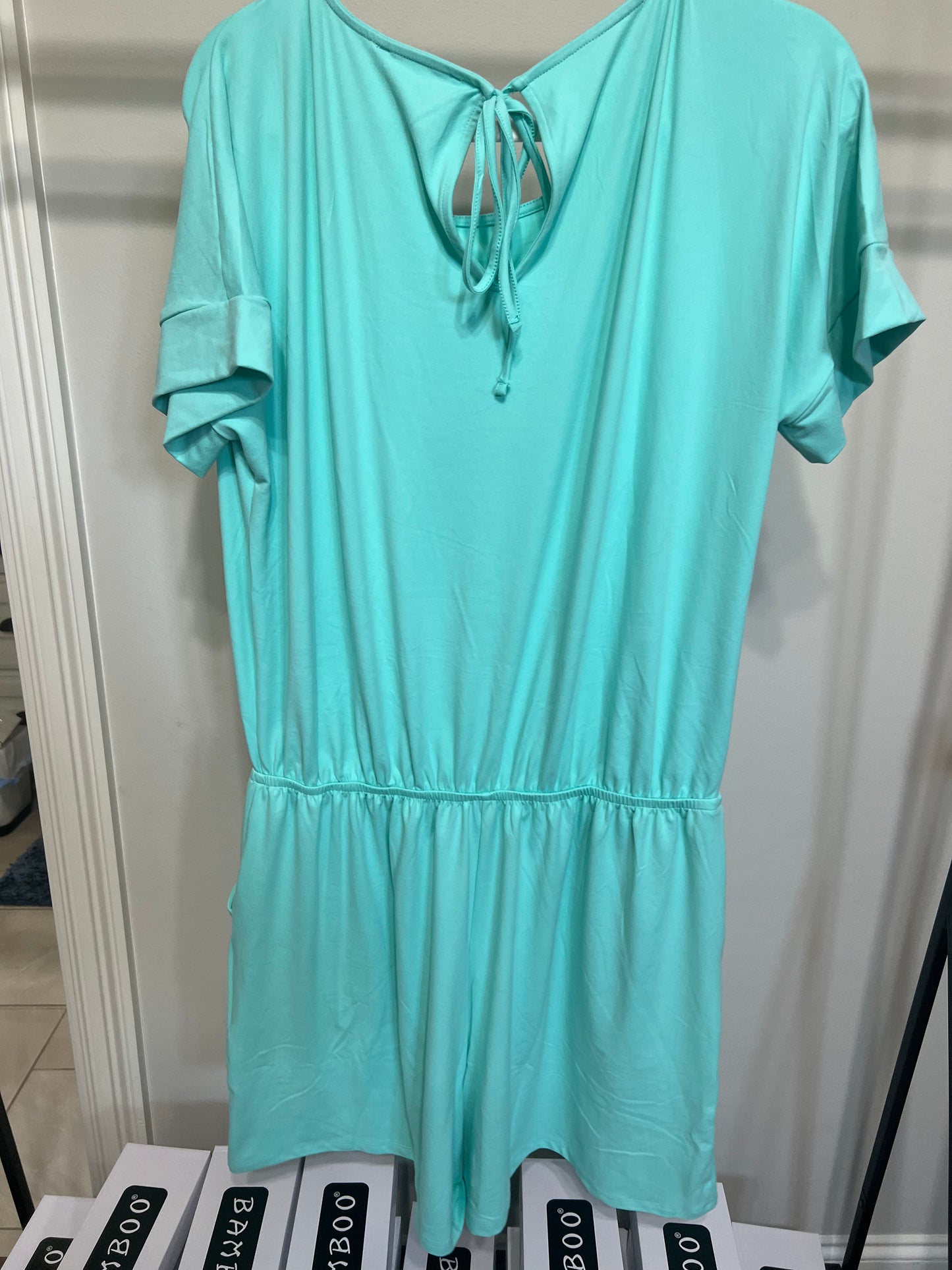 Meet me in mint romper (Curvy)